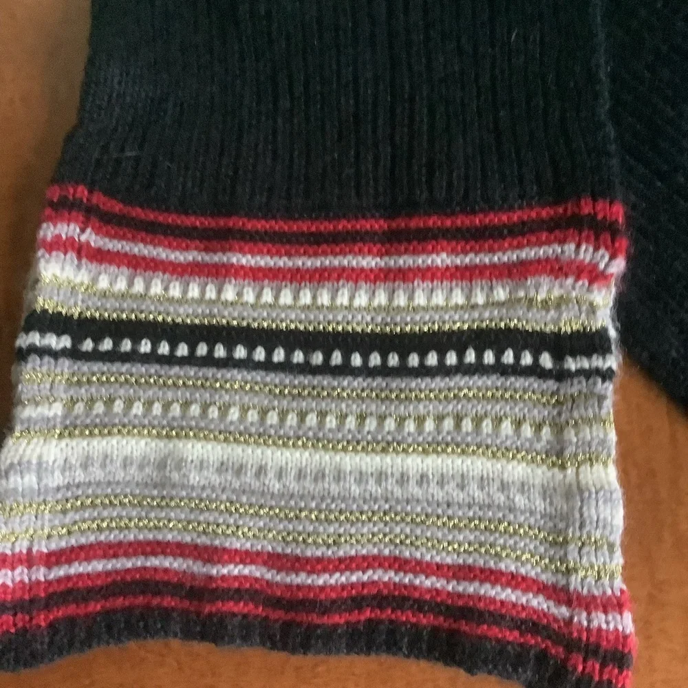 Fownes NWT Black Rectangular Winter Scarf with Striped Ends